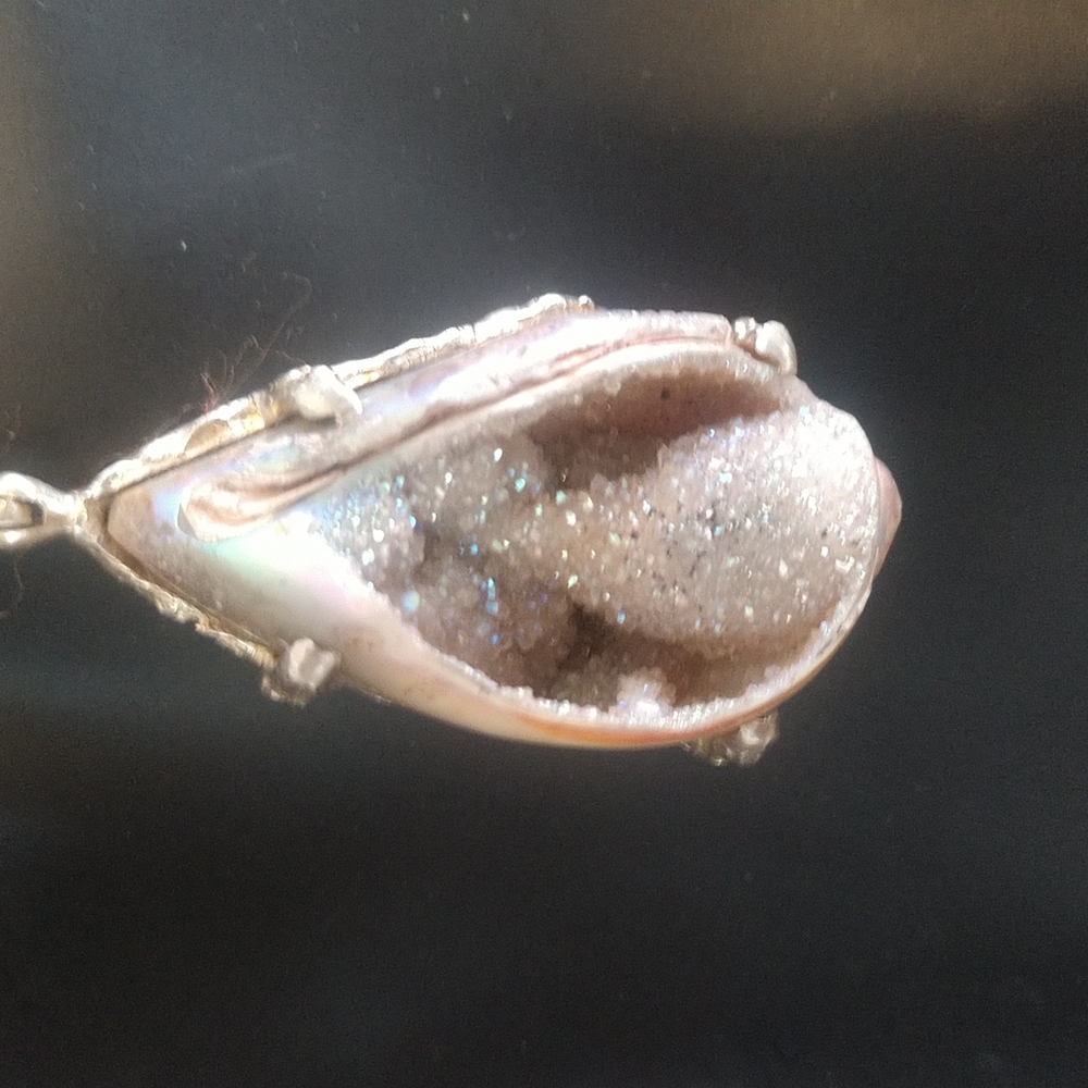 Sea Shell Pendant - Picture 3 of 10